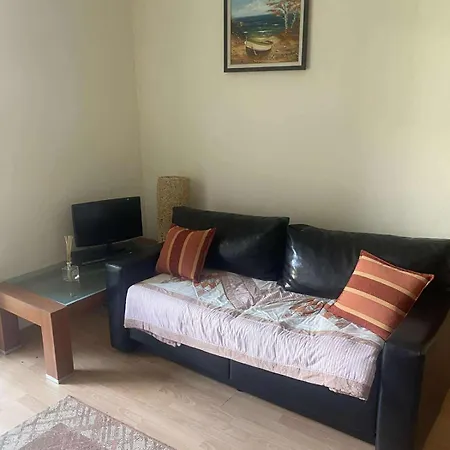 アパート Ground Floor, 2-bed