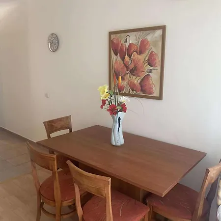 Ground Floor, 2-bed アパート サニービーチ
